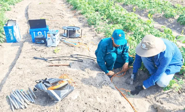 Công nghệ địa vật lý mở hướng tìm kiếm hài cốt liệt sĩ- Ảnh 1.