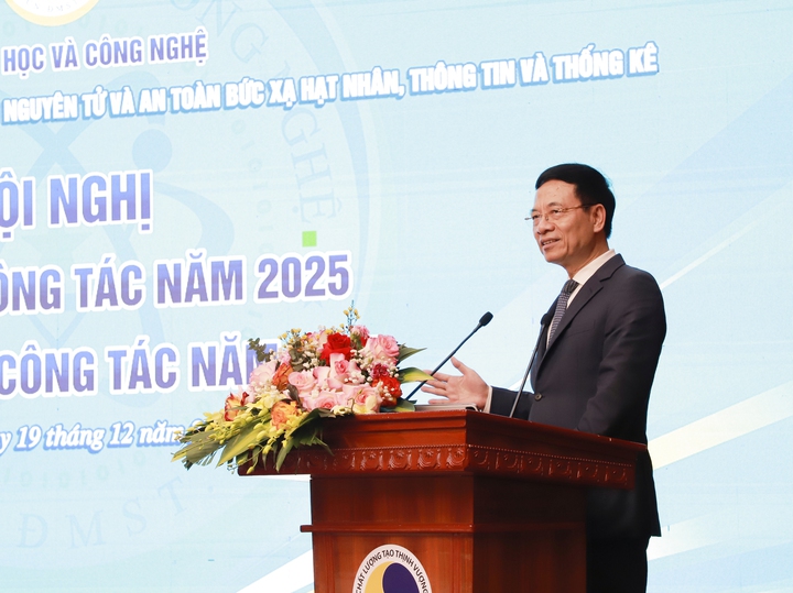 Bộ trưởng Nguyễn Mạnh Hùng: Dữ liệu, tiêu chuẩn và an toàn hạt nhân là nền móng cho phát triển KH&CN- Ảnh 5. Bộ trưởng Nguyễn Mạnh Hùng: Dữ liệu, tiêu chuẩn và an toàn hạt nhân là nền móng cho phát triển KH&CN- Ảnh 5.