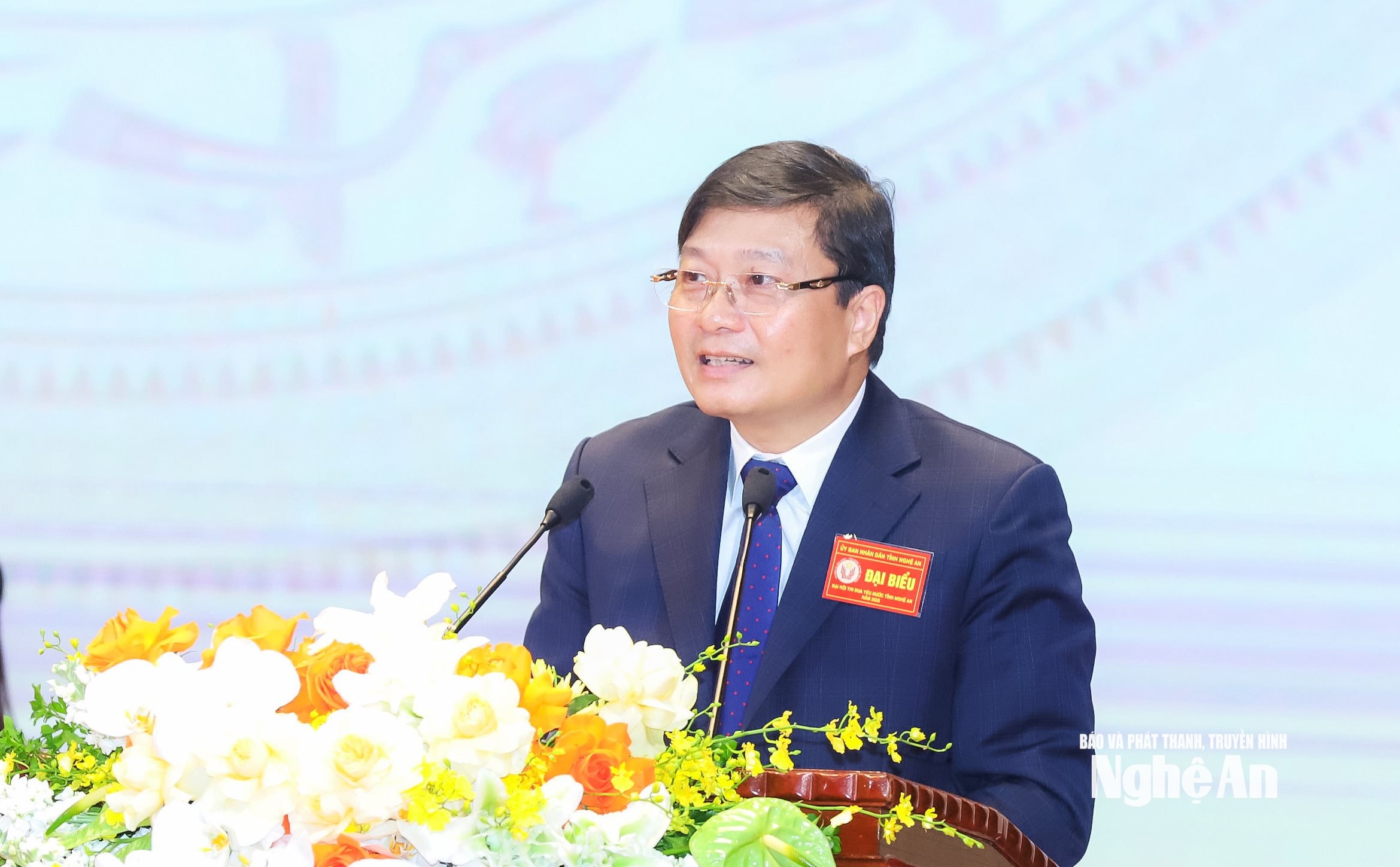 Đồng chí Lê Hồng Vinh - Phó Bí thư Tỉnh ủy, Chủ tịch UBND tỉnh, Chủ tịch Hội đồng Thi đua - Khen thưởng tỉnh phát động phong trào thi đua giai đoạn 2025 - 2030. Ảnh: Thành Duy