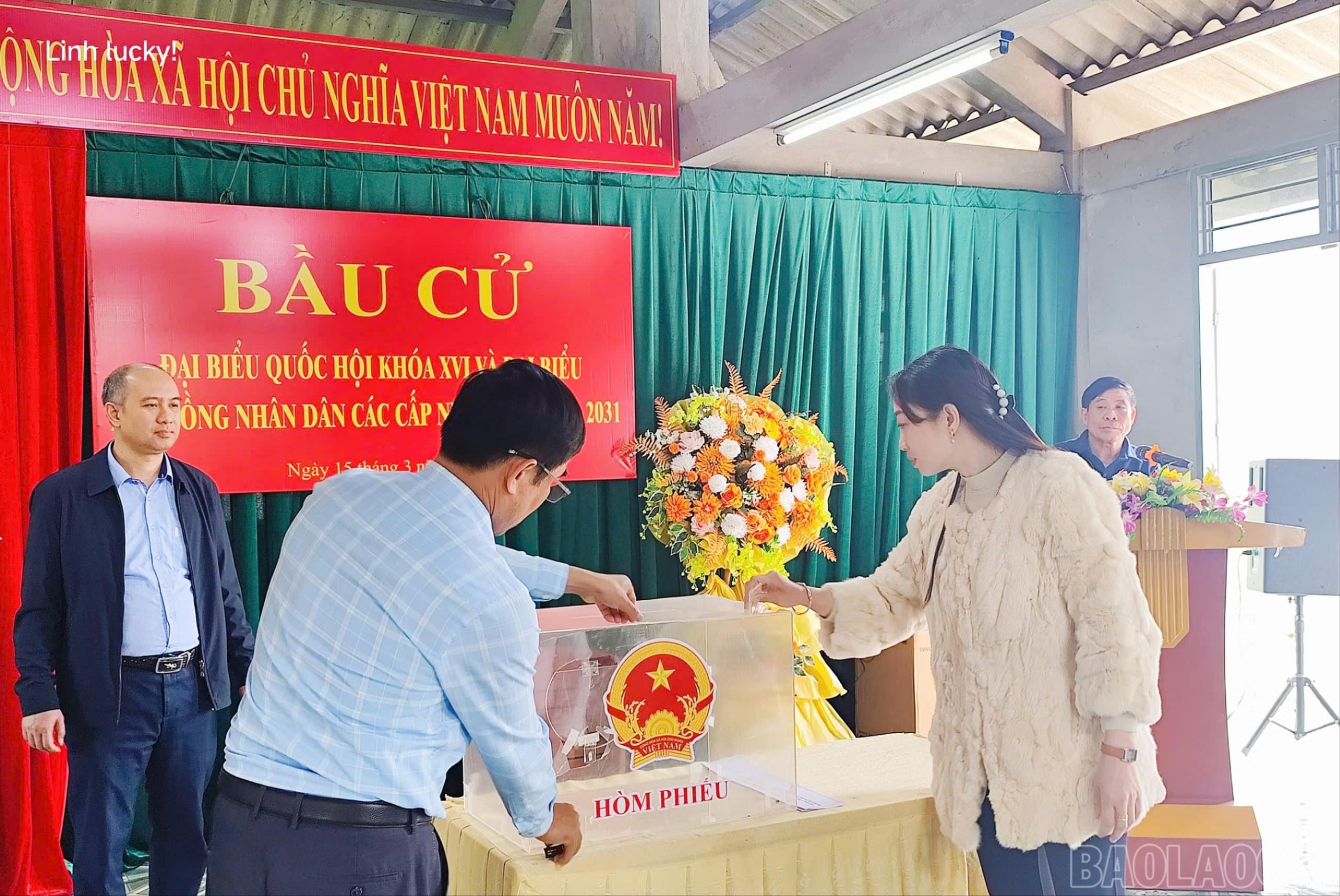 Kiểm tra hòm phiếu. baolaocai-br_doan-kiem-tra-hom-phieu-3973.jpg