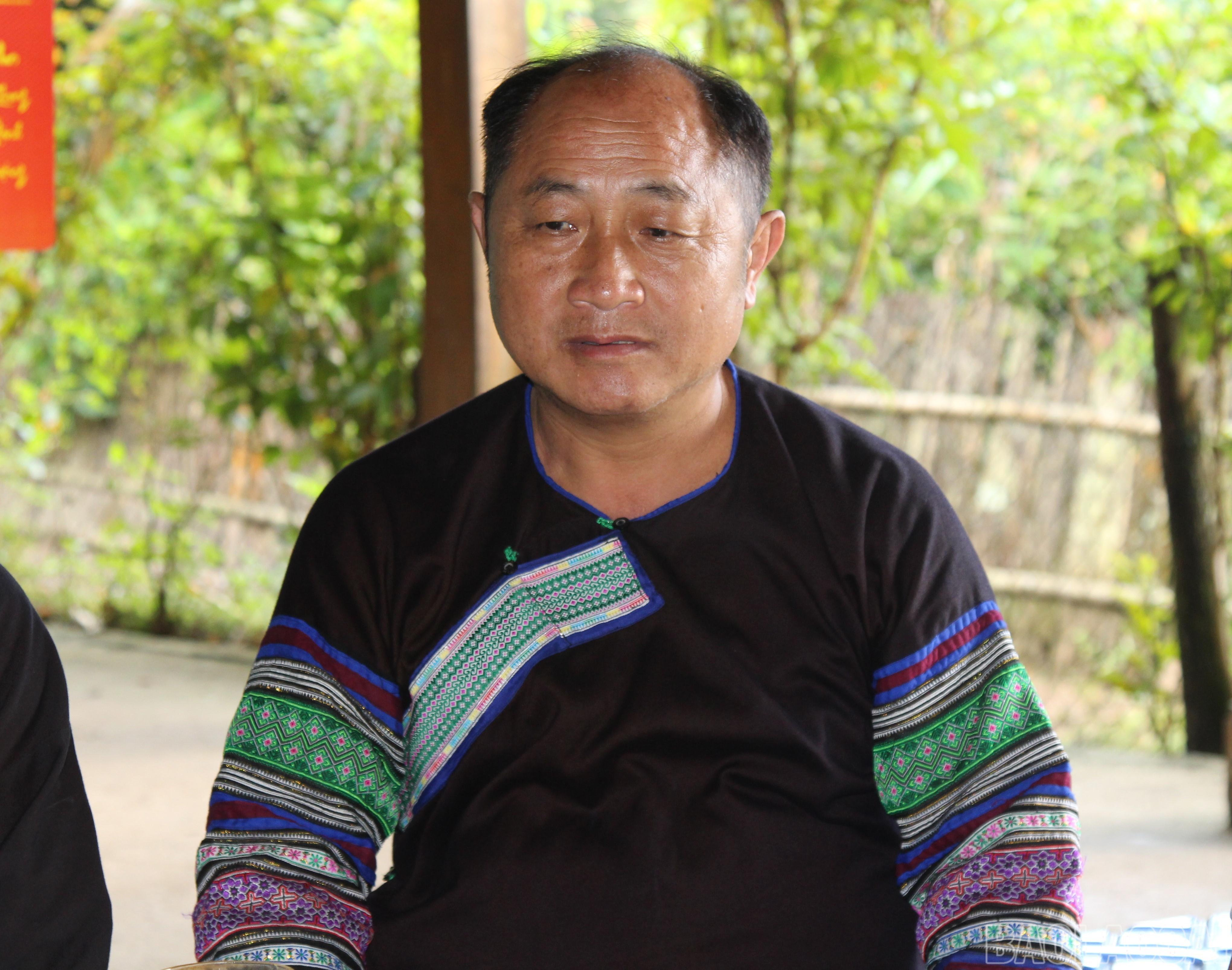 Anh Vàng A Súa, đảng viên Chi bộ Háng Blaha B. baolaocai-br_5-2624.jpg