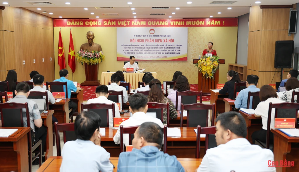 Các đại biểu dự hội nghị.