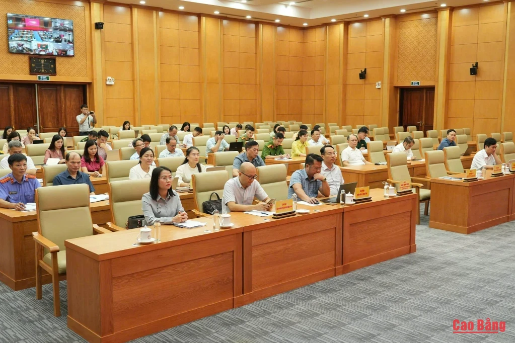 Các đại biểu tham dự hội nghị.
