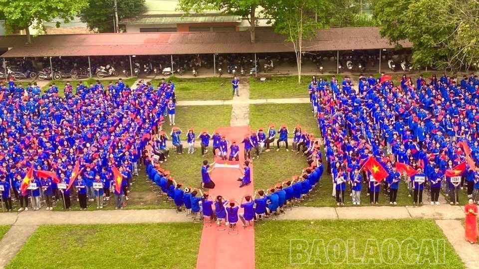 Các hoạt động, phong trào Đoàn sôi nổi là cơ hội để ĐVTN rèn luyện, trưởng thành, phấn đấu đứng trong hàng ngũ của Đảng. 1-7153.jpg