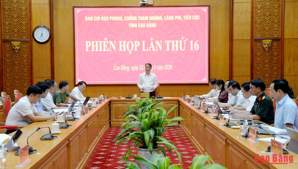 Bí thư Tỉnh ủy, Chủ tịch HĐND tỉnh Phan Thăng An kết luận cuộc họp.