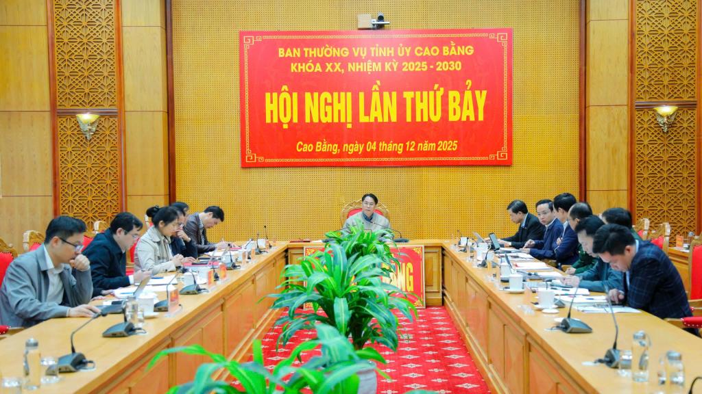 Toàn cảnh hội nghị.