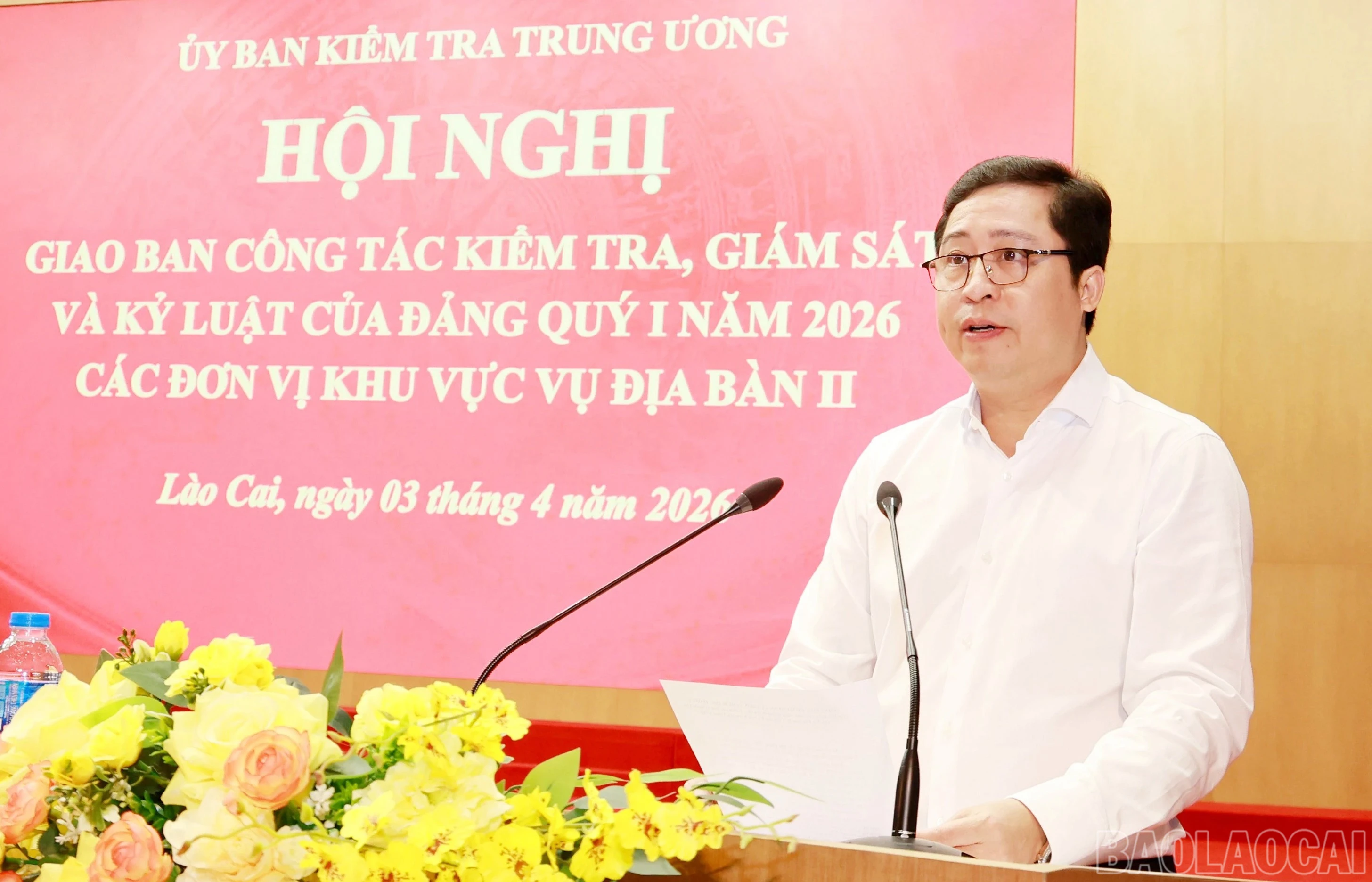 Bí thư Tỉnh ủy Lào Cai Dương Quốc Huy phát biểu tại hội nghị. baolaocai-br_image-1775182150287.jpg