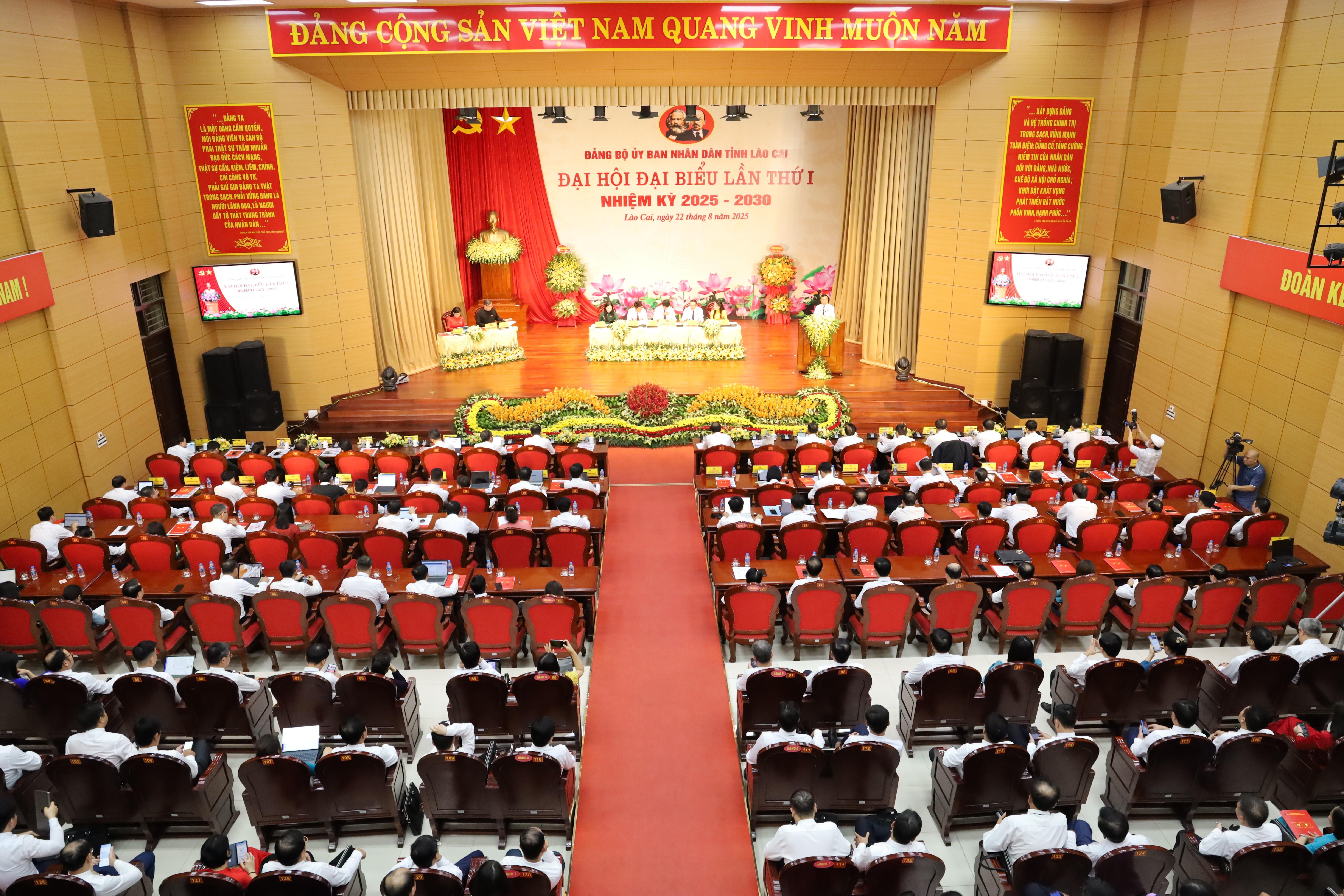 Toàn cảnh Đại hội.