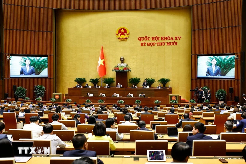 Quốc hội làm việc tại nghị trường. (Ảnh: Doãn Tấn/TTXVN)