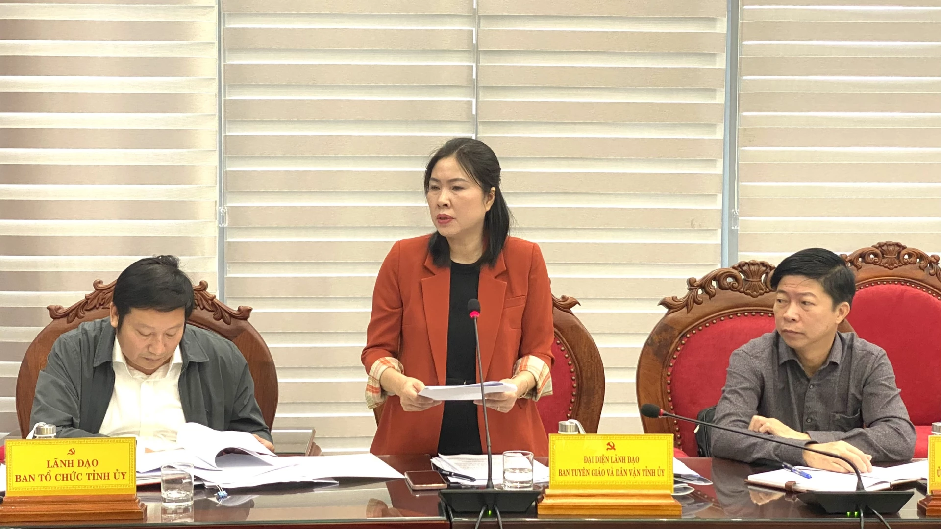 Lãnh đạo Ban Tuyên giáo và Dân vận Tỉnh ủy phát biểu tại buổi làm việc - Ảnh: NL