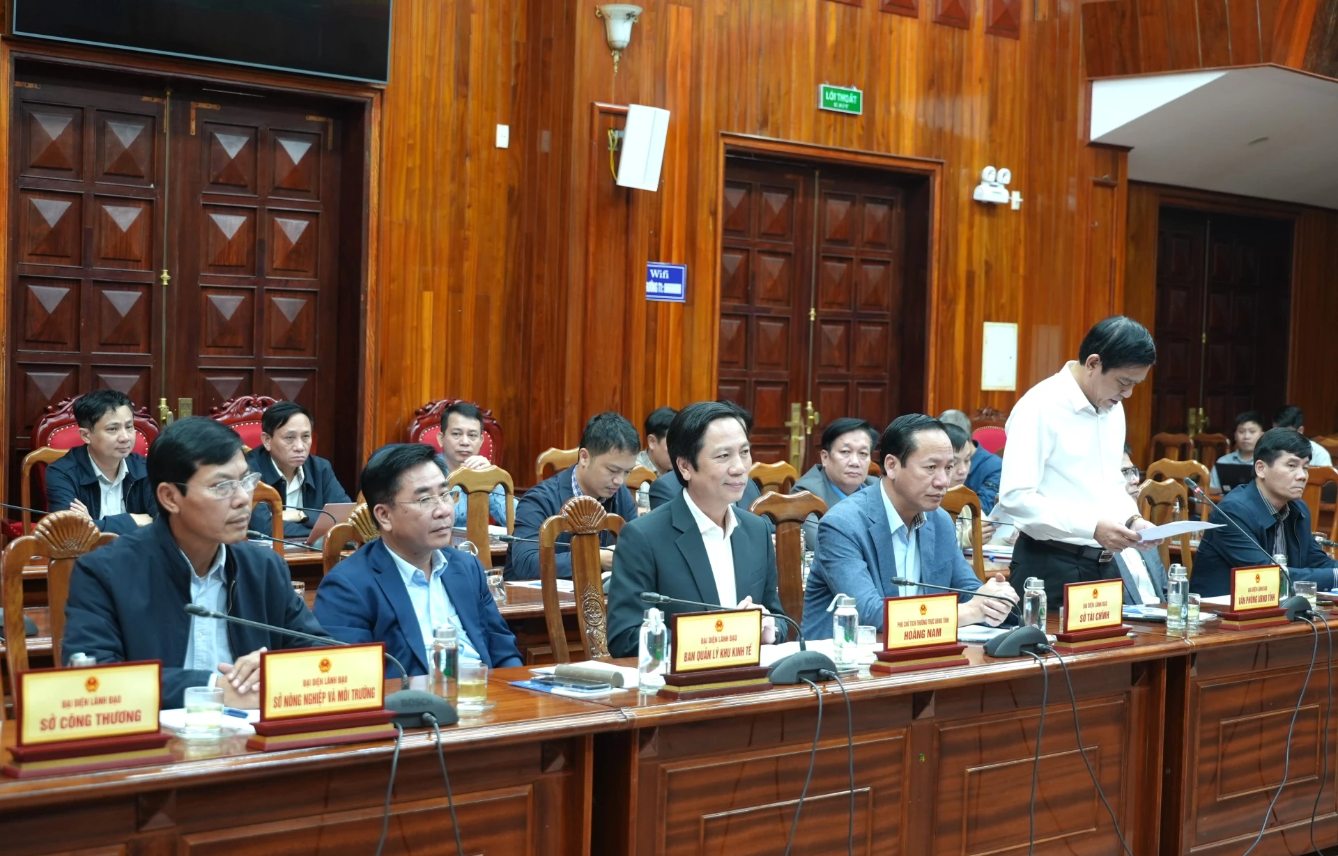 Các đại biểu của tỉnh Quảng Trị dự lễ trao quyết định chấp thuận chủ trương đầu tư dự án - Ảnh: Trung Đức