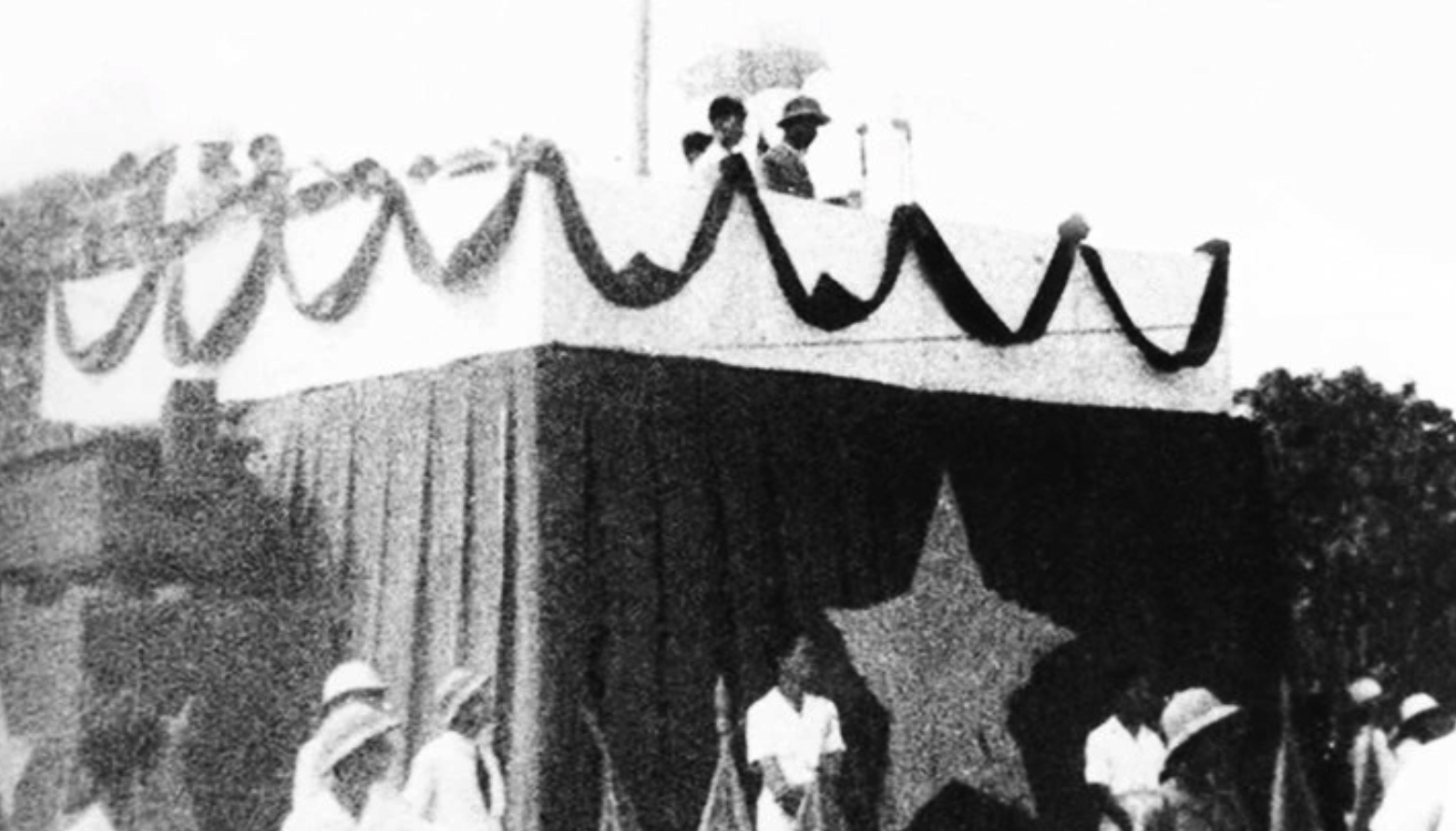 Ngày 2/9/1945, tại Quảng trường Ba Đình, Chủ tịch Hồ Chí Minh đọc Tuyên ngôn Độc lập, khai sinh nước Việt Nam Dân chủ Cộng hòa. Ảnh tư liệu