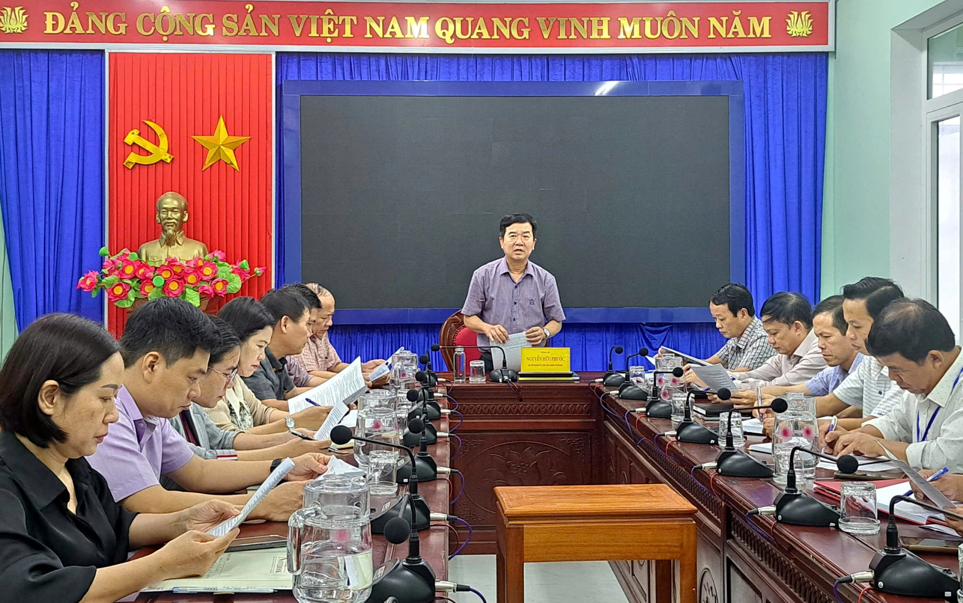 Đồng chí Bí thư Đảng ủy, Chủ tịch HĐND phường Đồng Sơn Nguyễn Hữu Phước kết luận tại hội nghị. Ảnh: H.Tr.