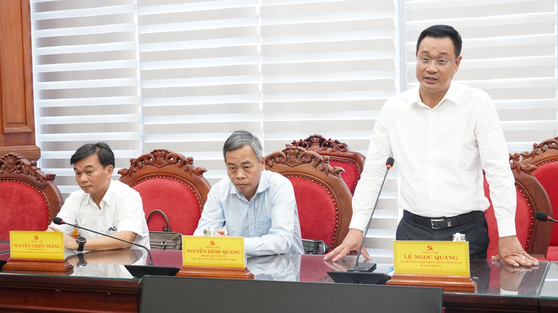 Bí thư Tỉnh ủy Lê Ngọc Quang kết luận buổi làm việc - Ảnh: QV