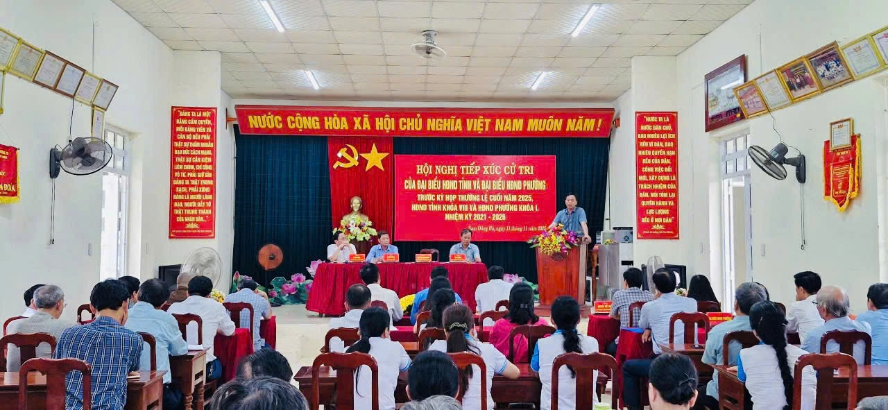 Quang cảnh buổi tiếp xúc cử tri - Ảnh: Q.N