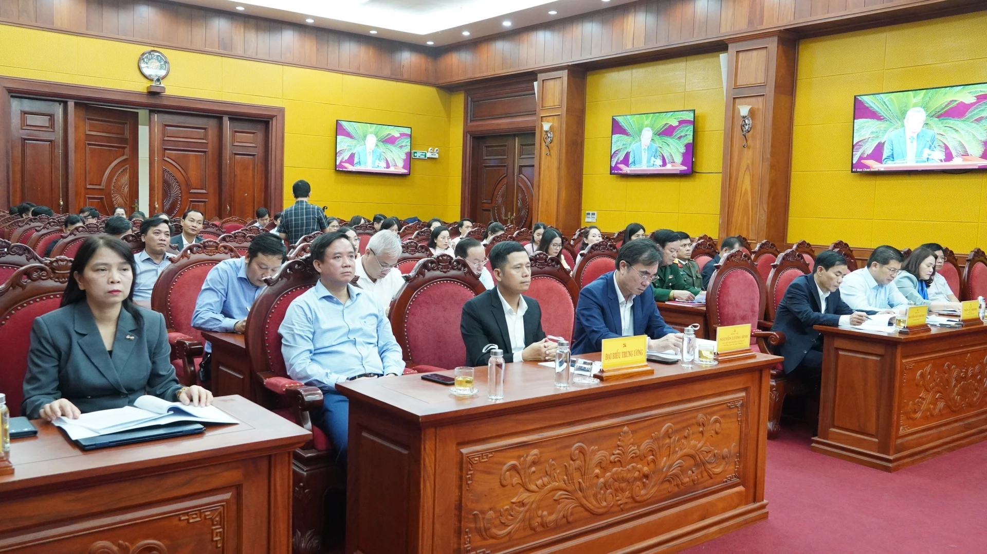 Đại biểu tham dự tại điểm cầu Quảng Trị - Ảnh: QV