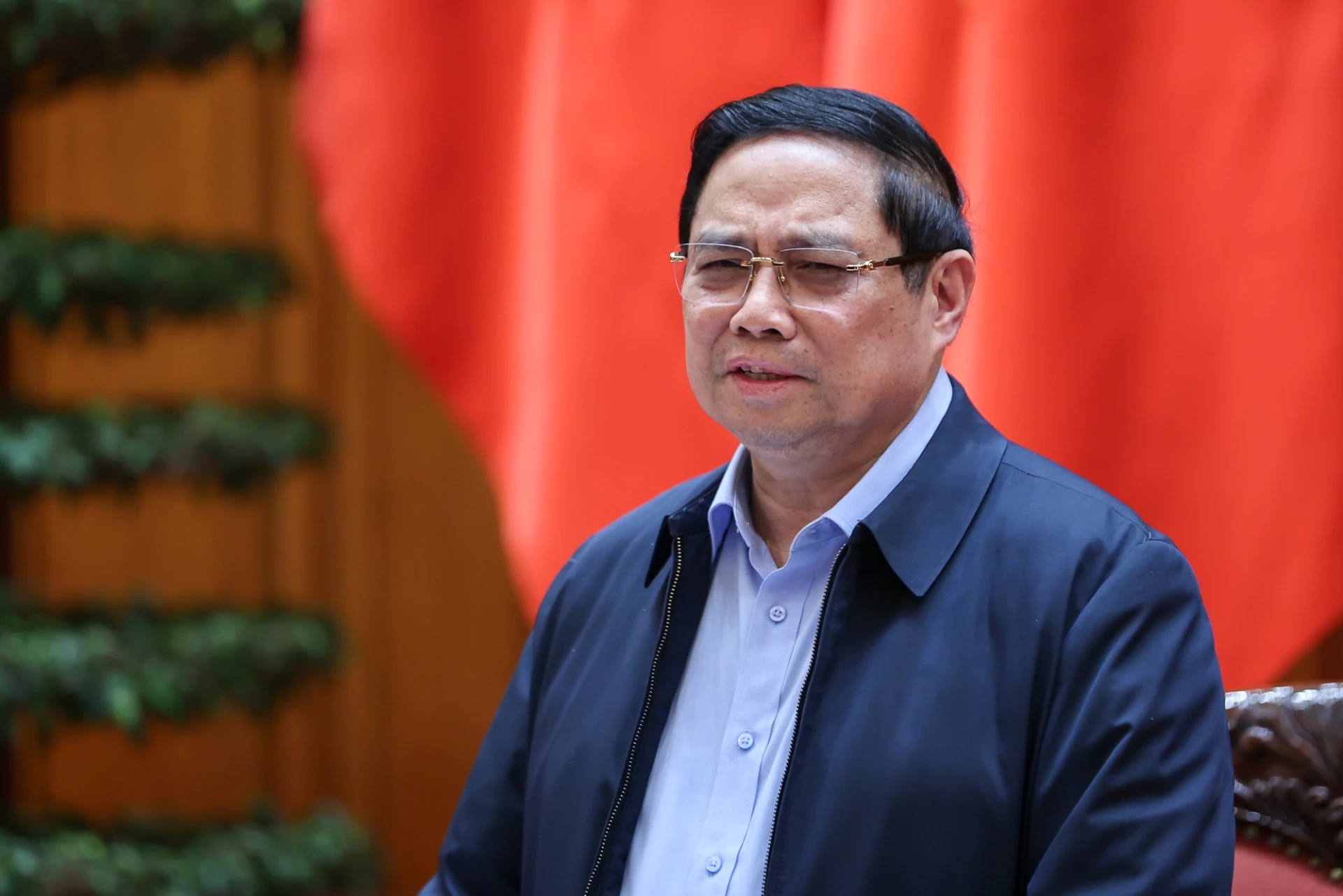 Thủ tướng cũng biểu dương các bộ ngành, địa phương, cơ quan đã nỗ lực, triển khai rất tích cực Chiến dịch Quang Trung - Ảnh: VGP/Nhật Bắc