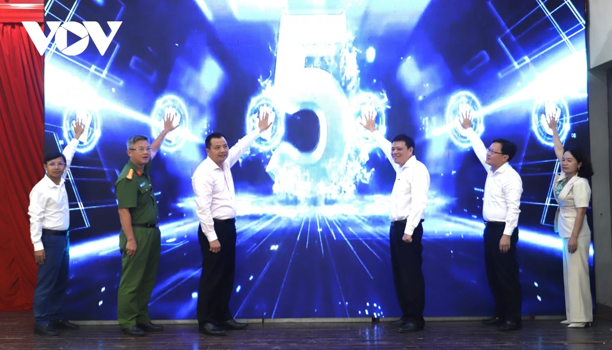 binh dan hoc vu so lap khoang trong hanh chinh so o cac buon lang hinh anh 1