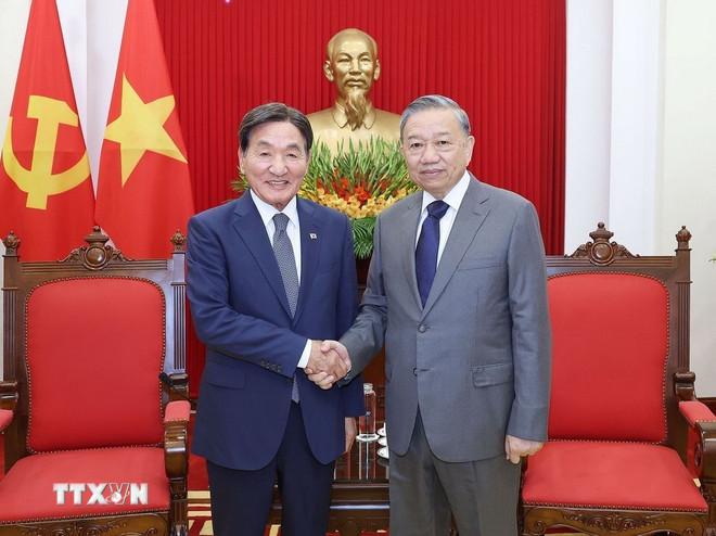 Tổng Bí thư Tô Lâm tiếp ông Park Chang Dal, Đặc phái viên của Tổng thống Hàn Quốc (Hà Nội, 29/7/2025). (Ảnh: Thống Nhất/TTXVN) ttxvn-0808-viet-nam-han-quoc-13.jpg