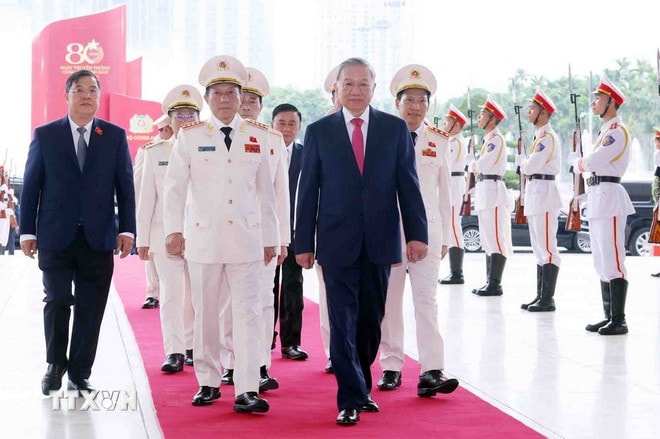 Tổng Bí thư Tô Lâm tới dự buổi lễ. (Ảnh: Phạm Kiên/TTXVN) ttxvn-tong-bi-thu-to-lam-80-nam-cong-an-nhan-dan4.jpg