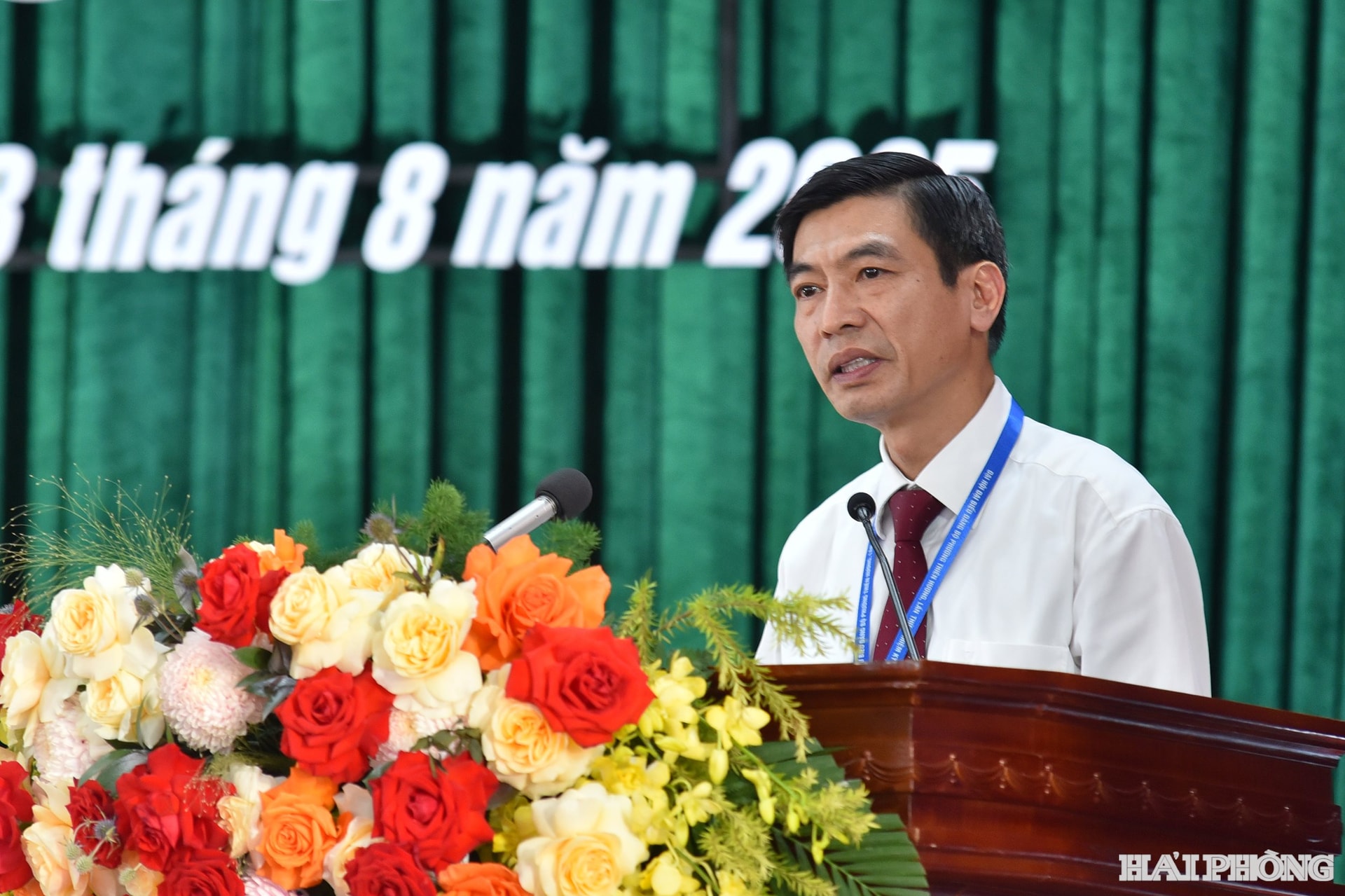 Đồng chí Nguyễn Văn Phú, Uỷ viên Ban Thường vụ Thành uỷ, Hiệu trưởng Trường Chính trị Tô Hiệu phát biểu tại đại hội.