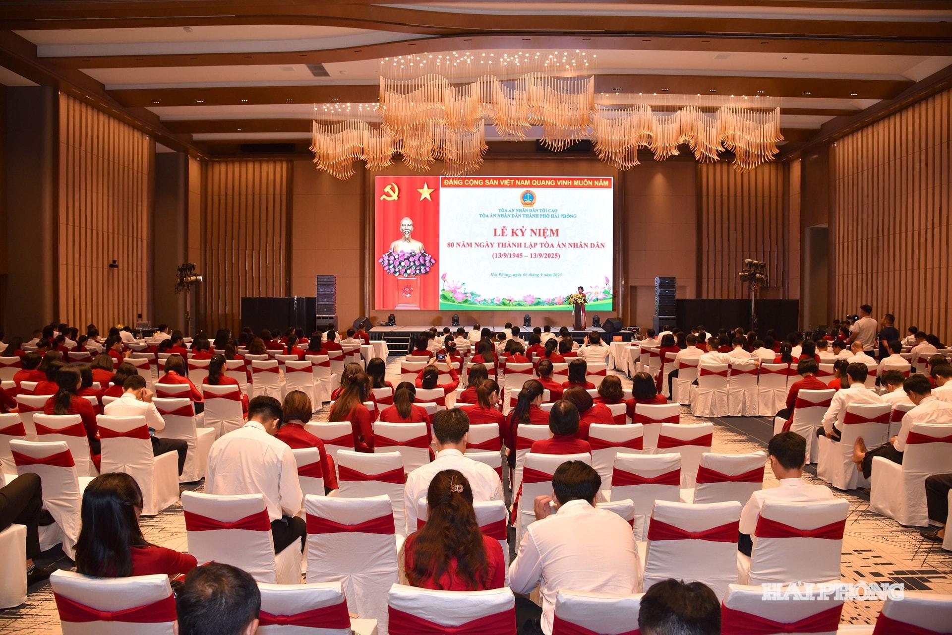 Quang cảnh lễ kỷ niệm.