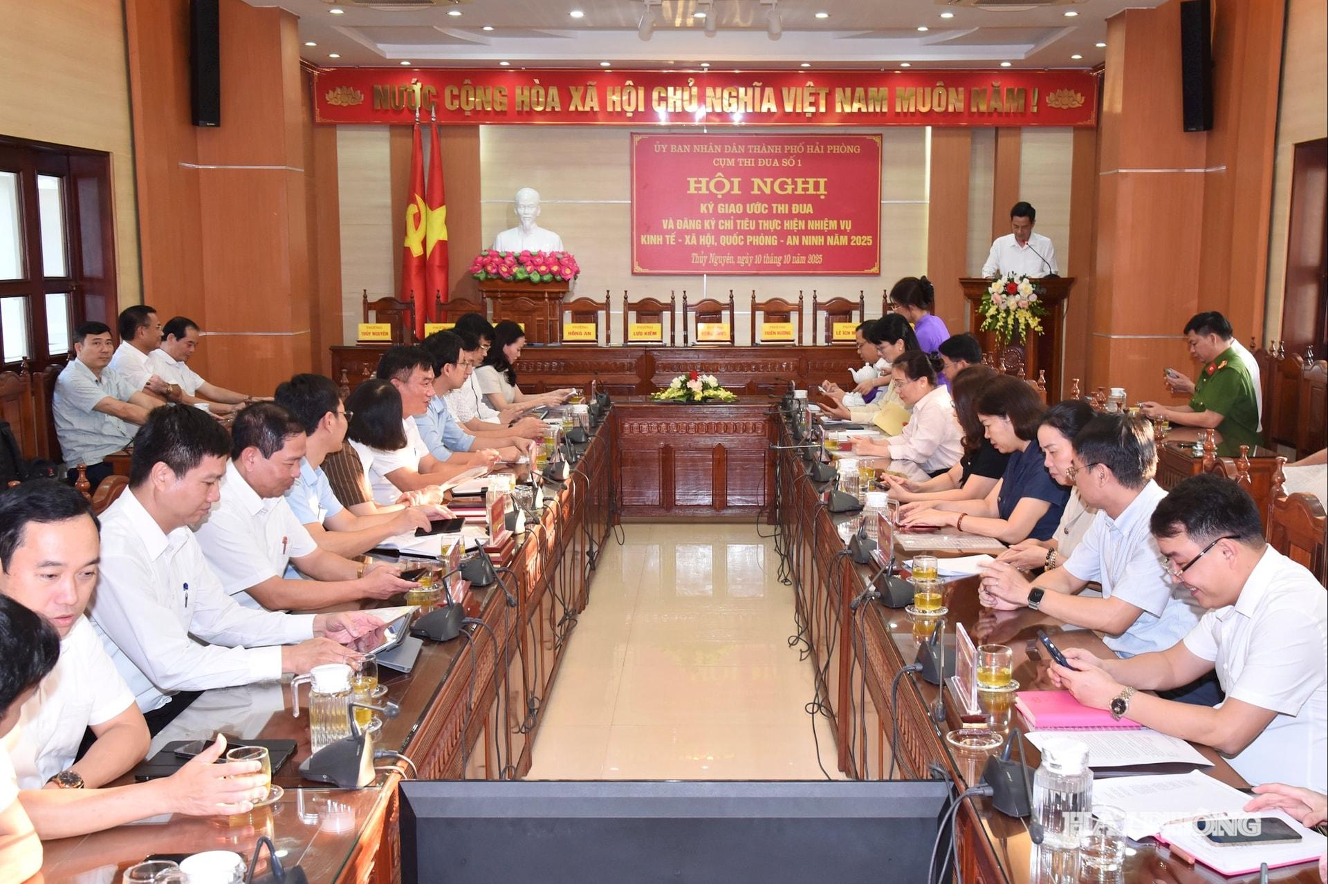 Quang cảnh hội nghị.