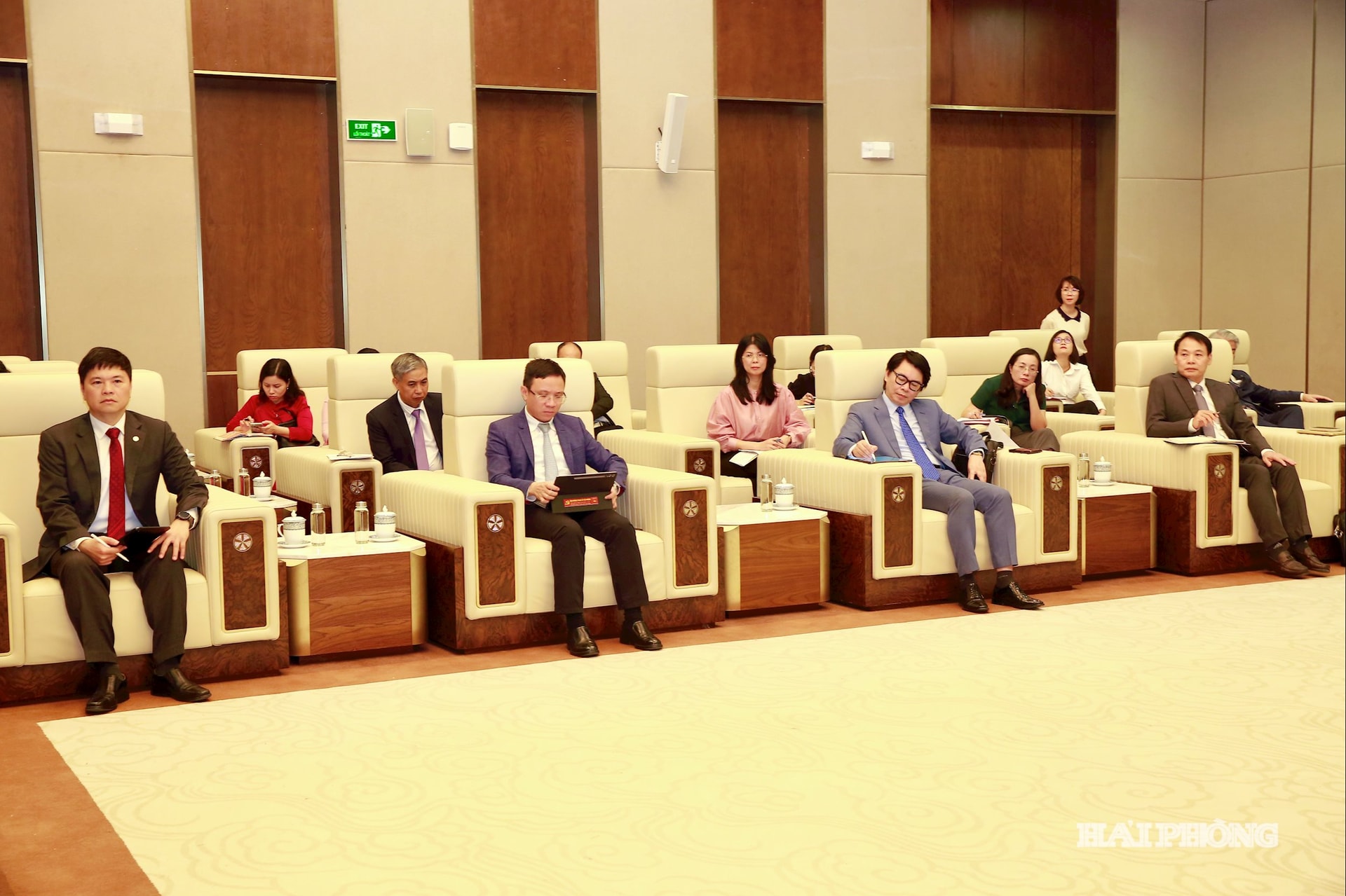 Các đại biểu dự