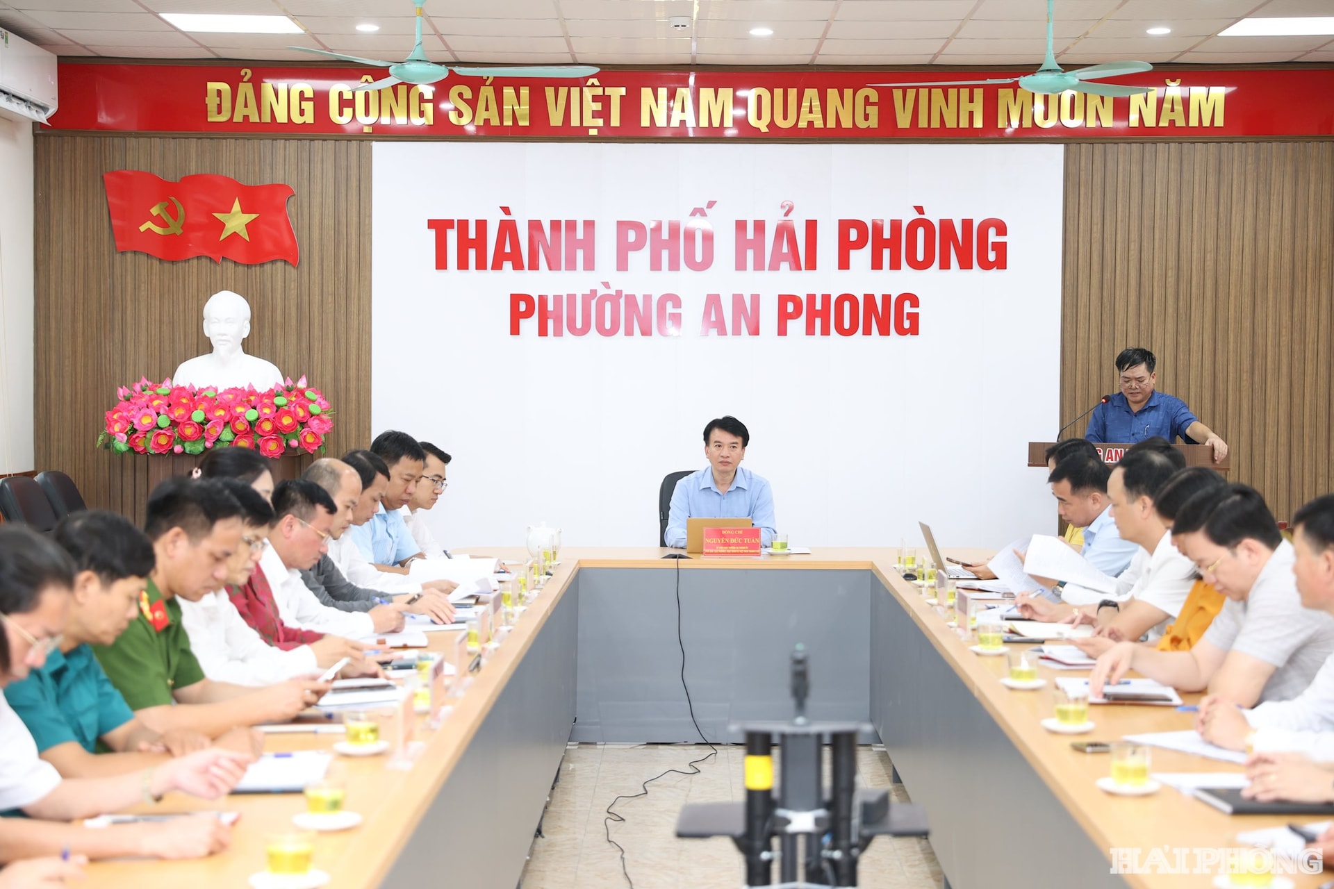 làm-viec-tai-an-phong1