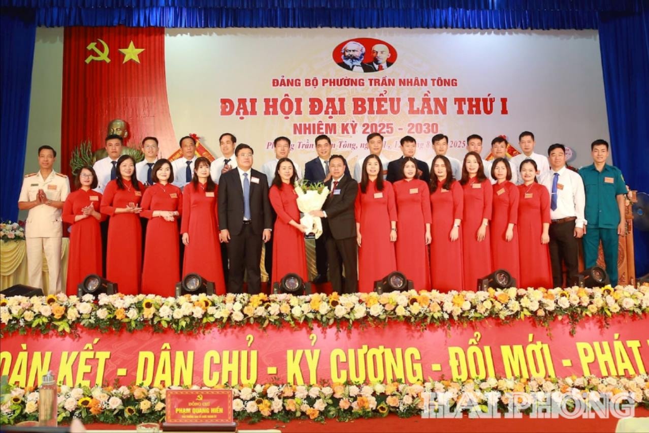 ban-chap-hanhjpg(2).jpg