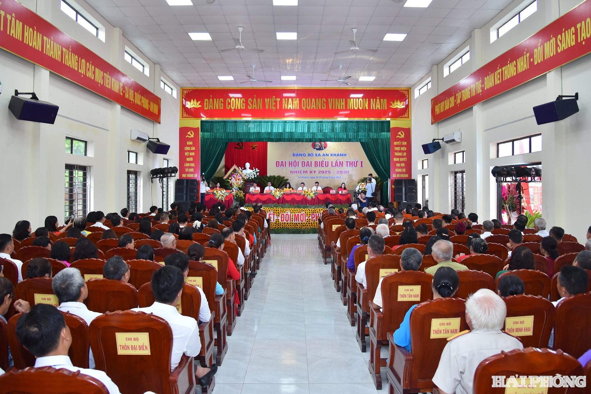 Quang cảnh đại hội.