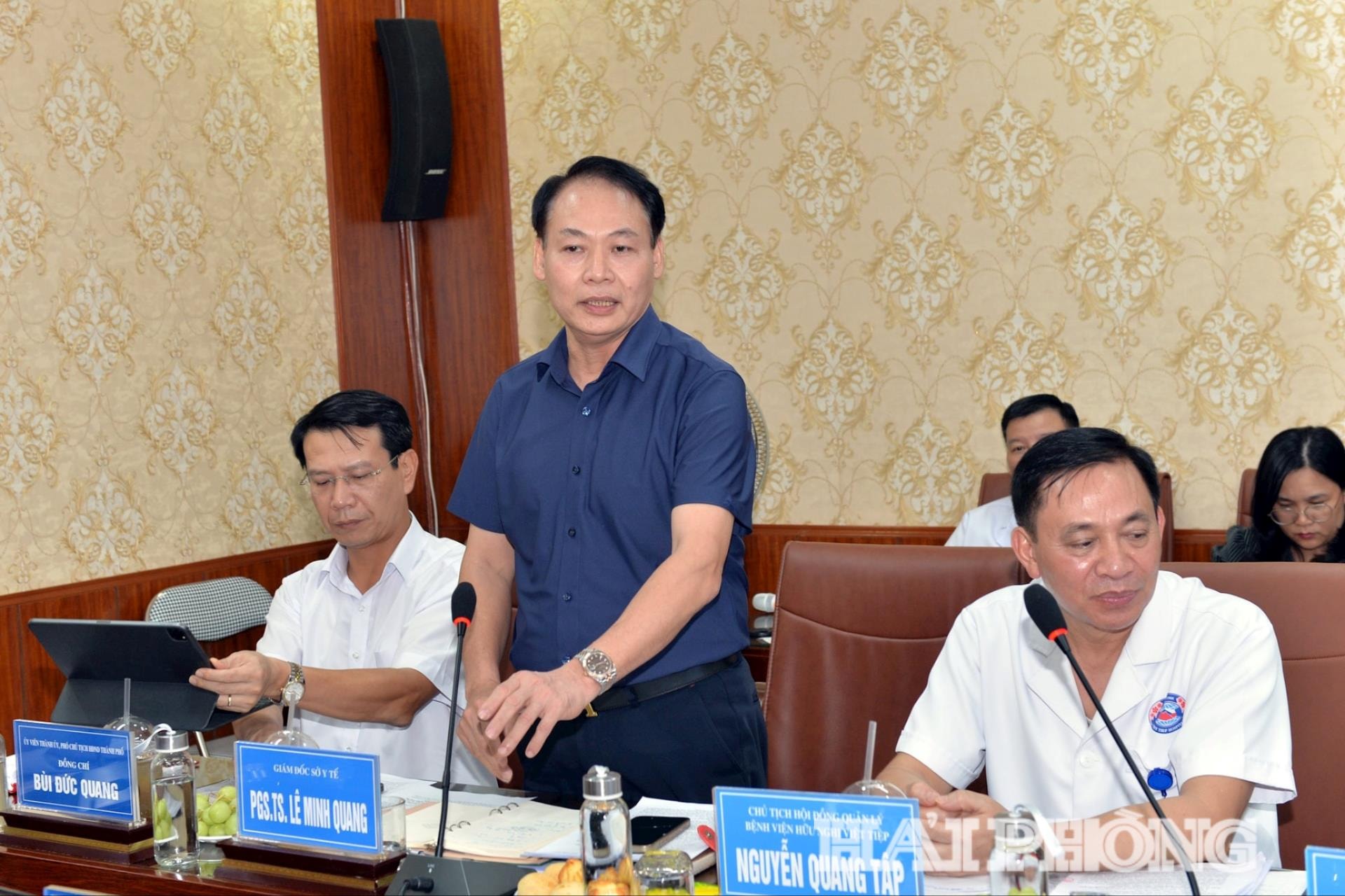 Phó giáo sư, Tiến sĩ Lê Minh Quang, Giám đốc Sở Y tế phát biểu về định hướng phát triển ngành y tế đến năm 2030