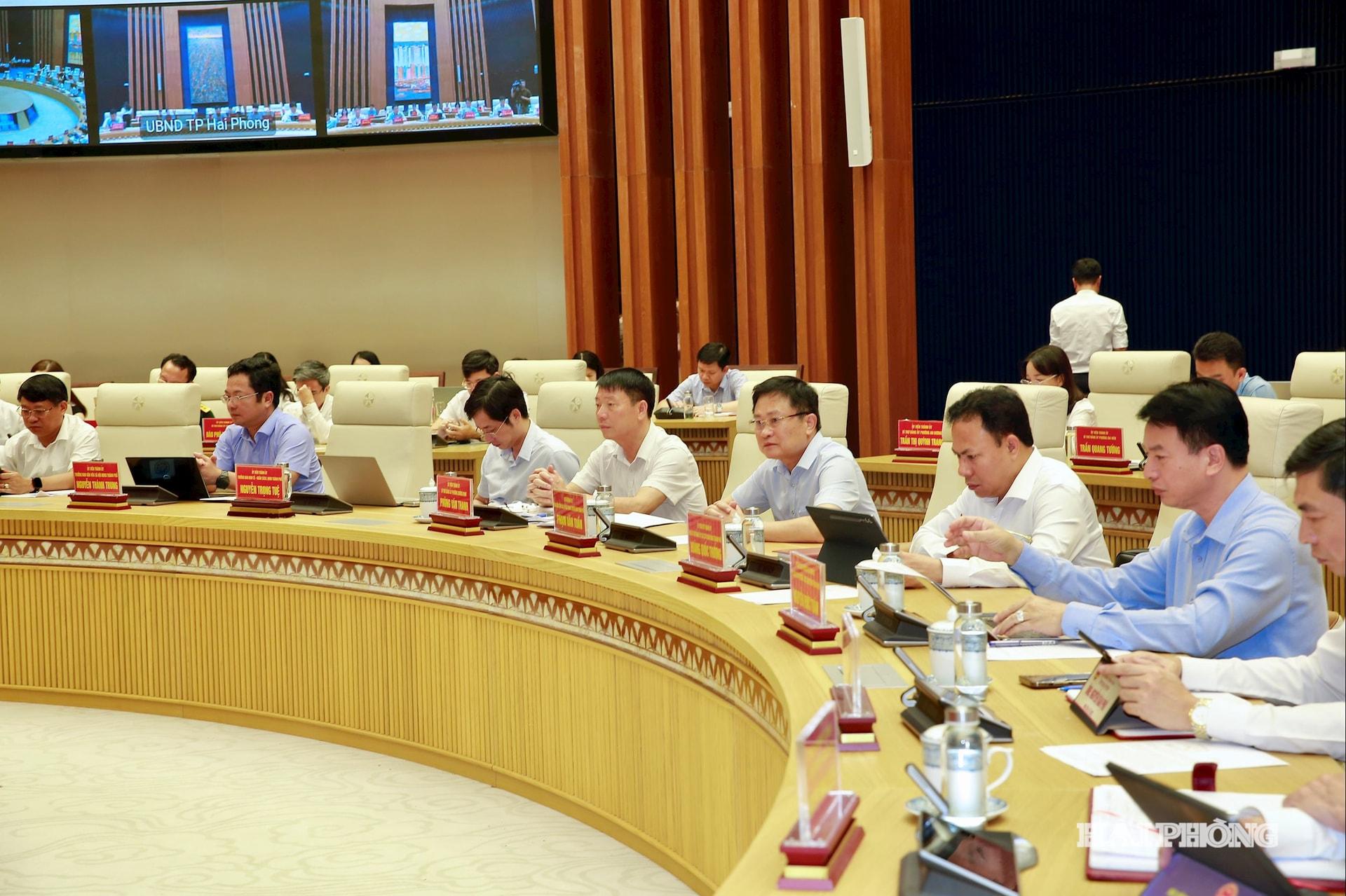 Các đại biểu dự hội nghị