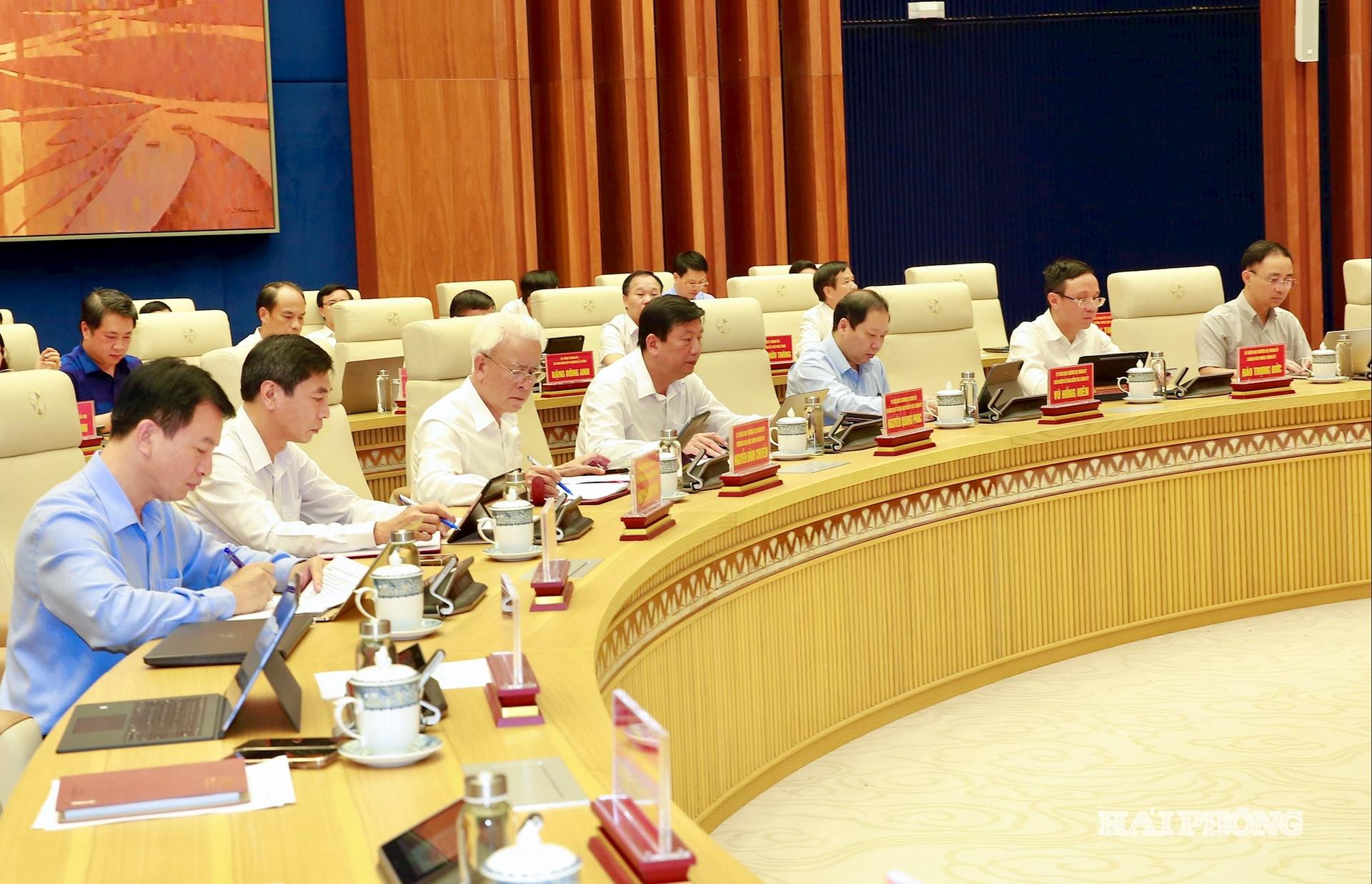 Các đại biểu dự hội nghị