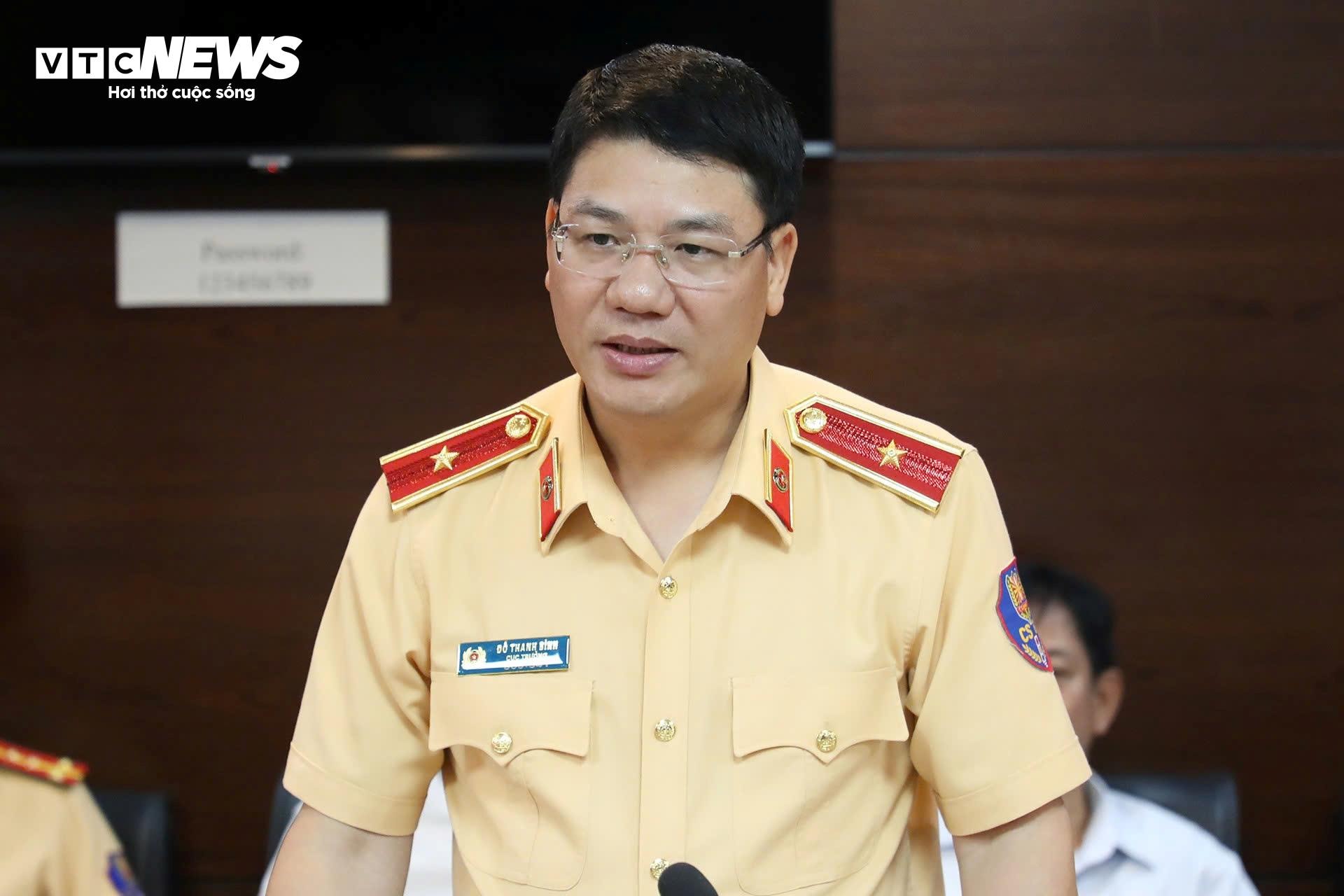 Thiếu tướng Đỗ Thanh Bình, Cục trưởng Cục CSGT phát biểu.