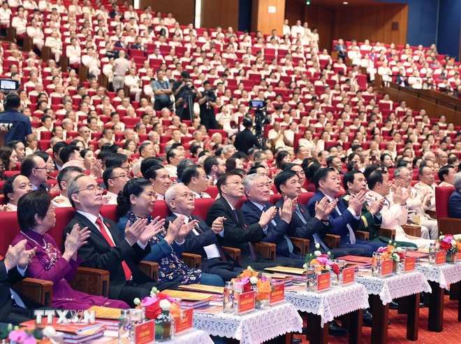 Các đại biểu dự Lễ kỷ niệm. (Ảnh: Thống Nhất/TTXVN) ttxvn-tong-bi-thu-to-lam-80-nam-cong-an-nhan-dan21.jpg