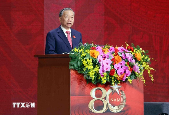 Tổng Bí thư Tô Lâm đọc diễn văn. (Ảnh: Phạm Kiên/TTXVN) ttxvn-tong-bi-thu-phat-bieu2.jpg