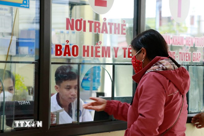 Nghị quyết số 72-NQ/TW mang ý nghĩa nhân văn trong chăm sóc sức khỏe nhân dân. (Ảnh: TTXVN)