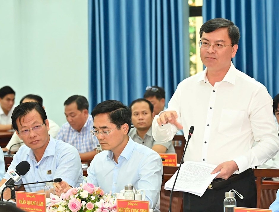 Giám đốc Sở Tài chính TPHCM Nguyễn Công Vinh phát biểu. Ảnh: SGGP