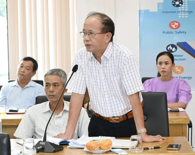 Một bí thư chi bộ khu phố phát biểu tại buổi làm việc. Ảnh: VIỆT DŨNG