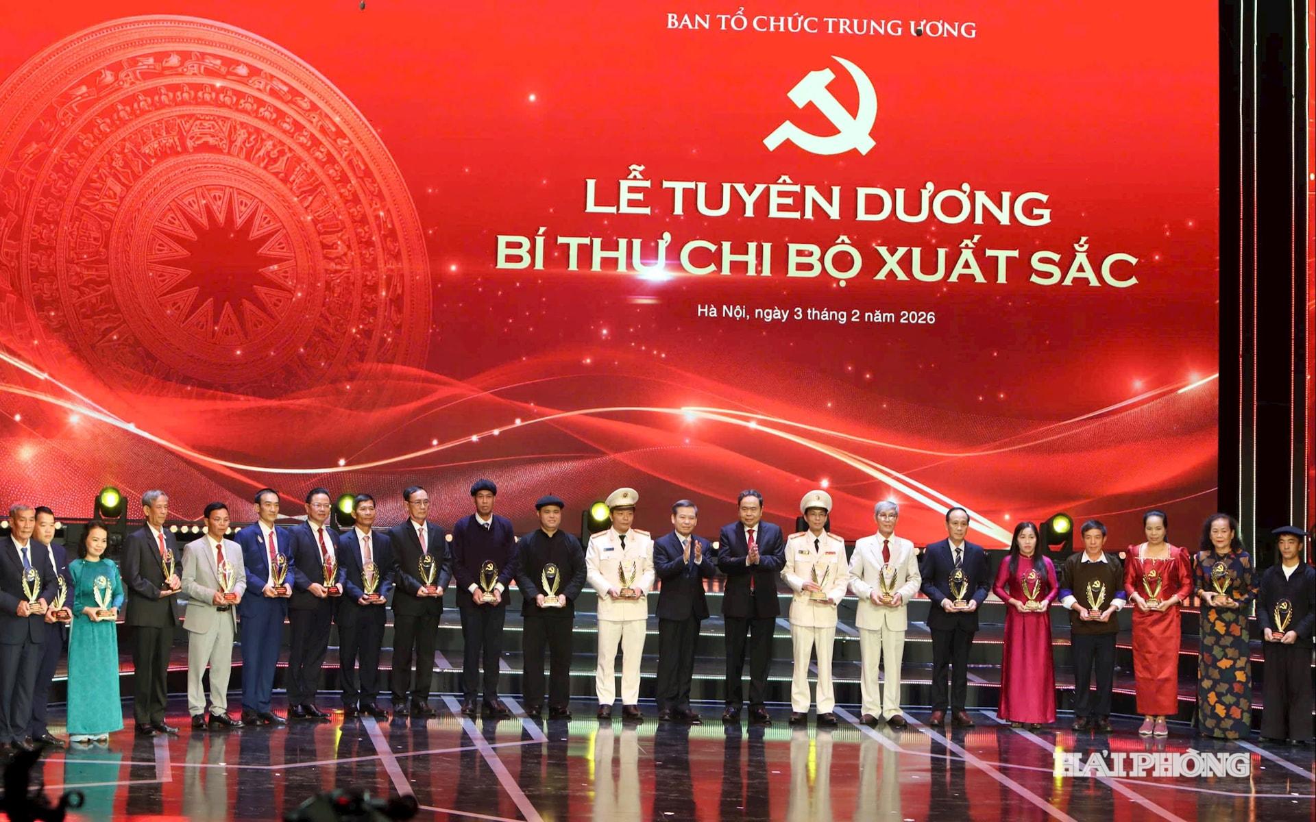 bua-liem-vang-2.jpg