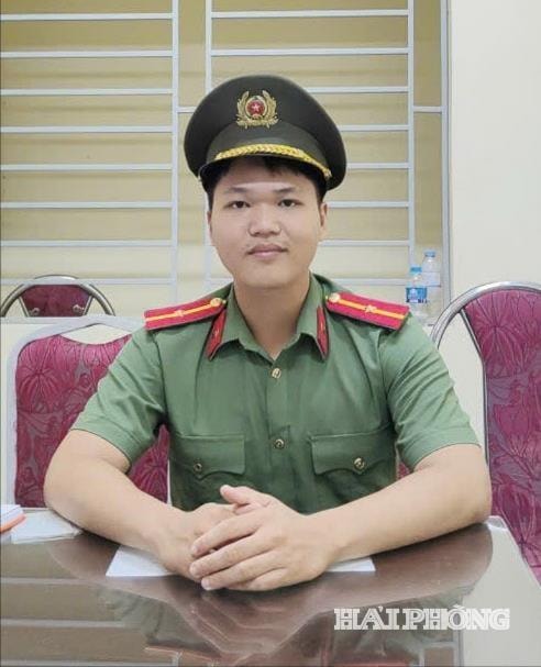 Thiếu úy Lương Nhật Minh, cán bộ Tổ An ninh, Công an phường An Phong