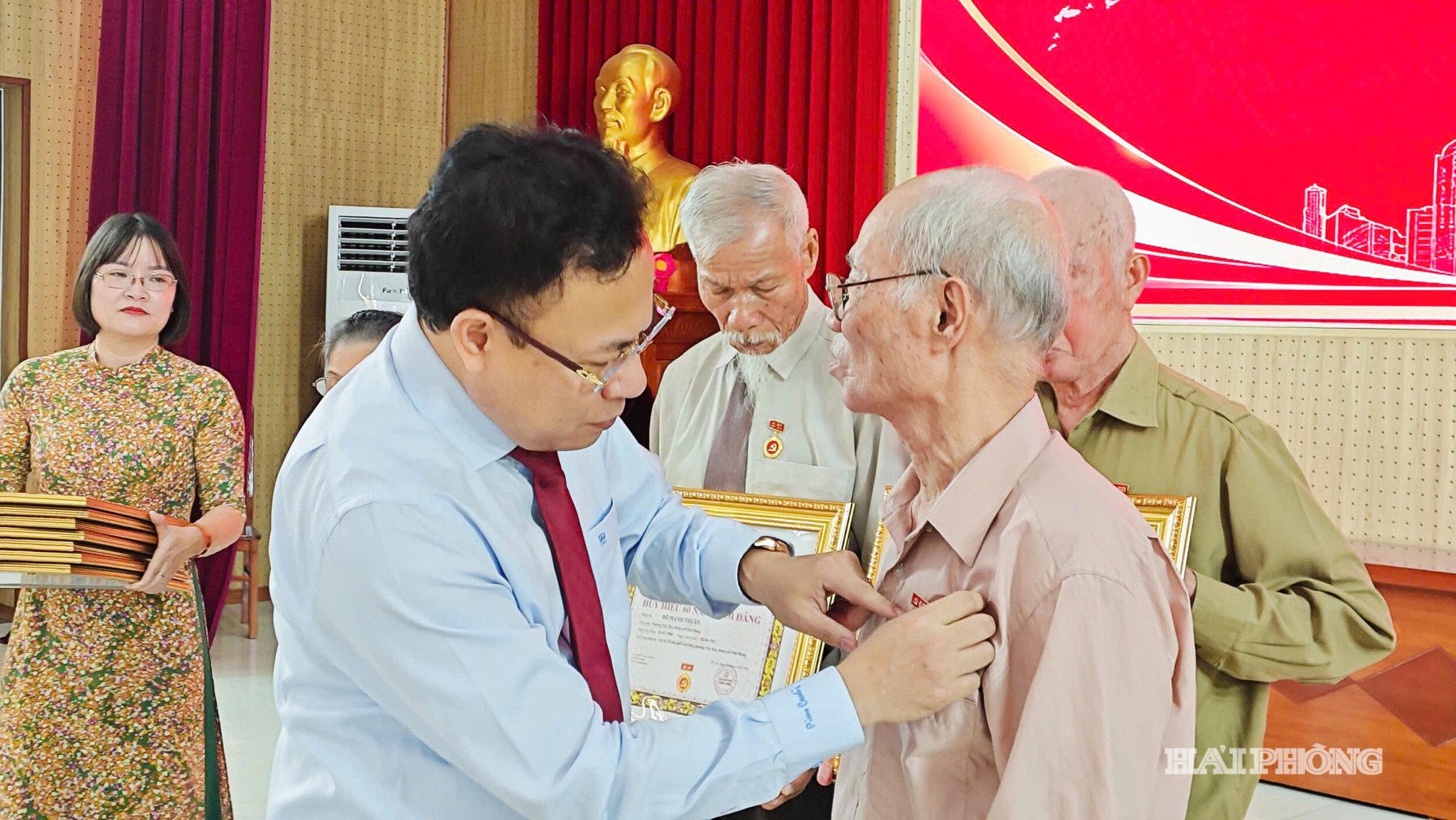 phuong-Viet-Hoa 1