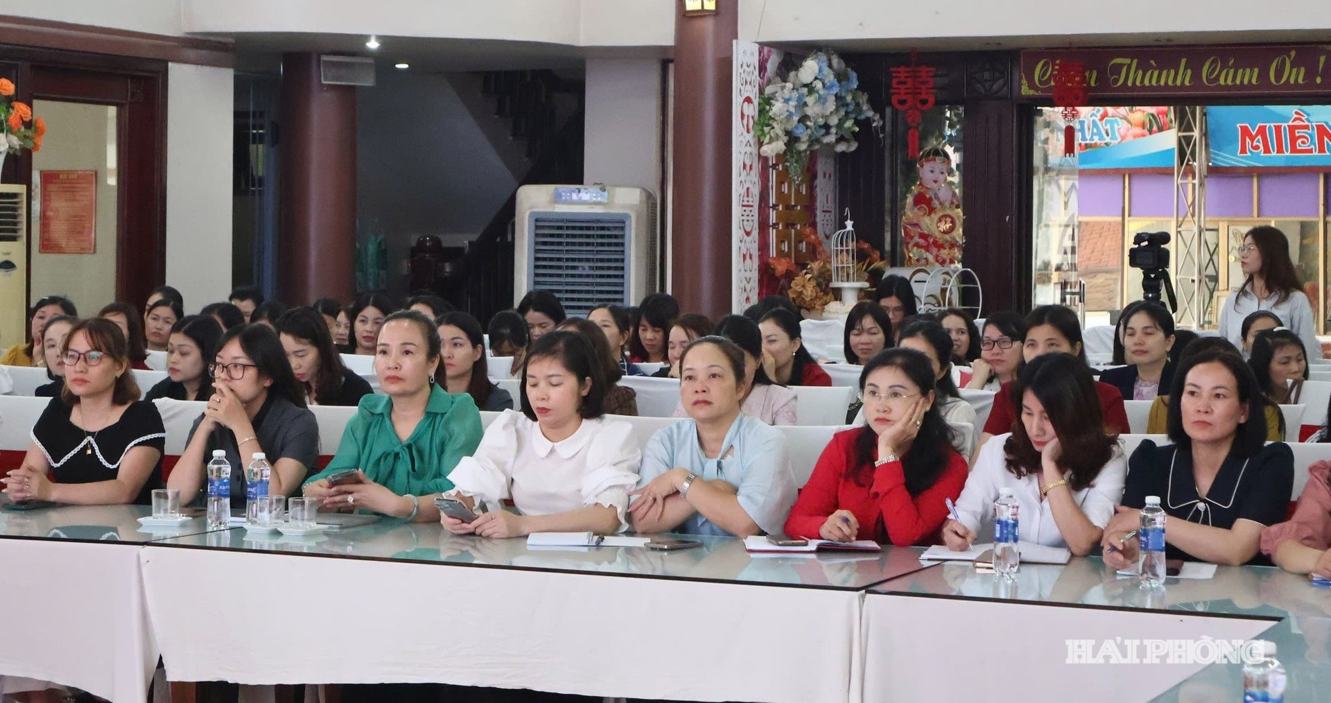 quan-triet-nghi-quyet.jpg