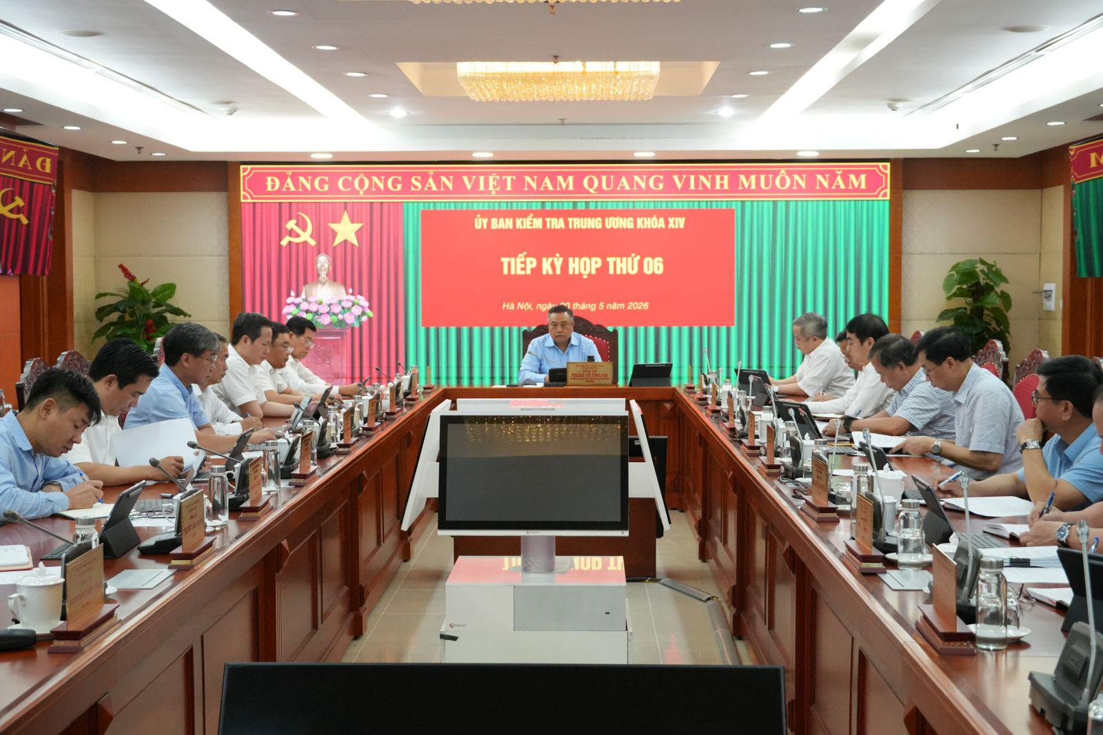 uy-ban-kiem-tra-trung-uong.png