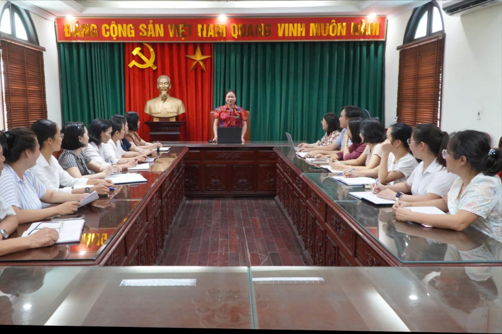 ban-cong-tac-35-184c9a84b427078f4baa05d97f690c72(1).jpg