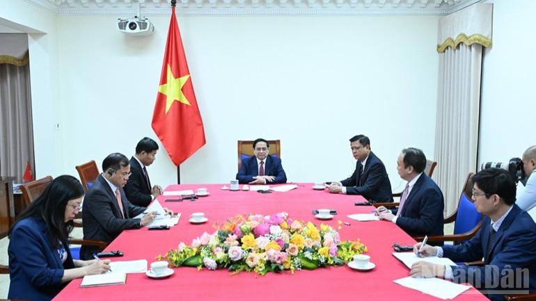 Quang cảnh cuộc điện đàm. (Ảnh: TRẦN HẢI) ndo_br_a2-3647.jpg