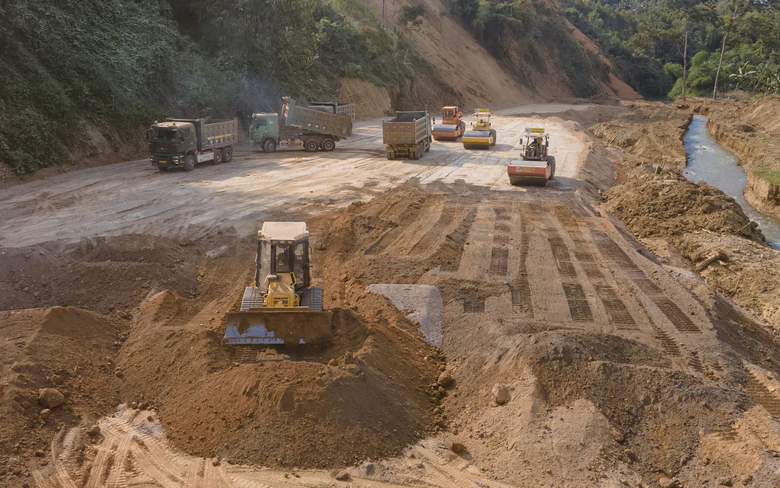 Vượt thách thức địa hình, đua tiến độ thi công cao tốc Chợ Mới - Bắc Kạn - Ảnh 10.