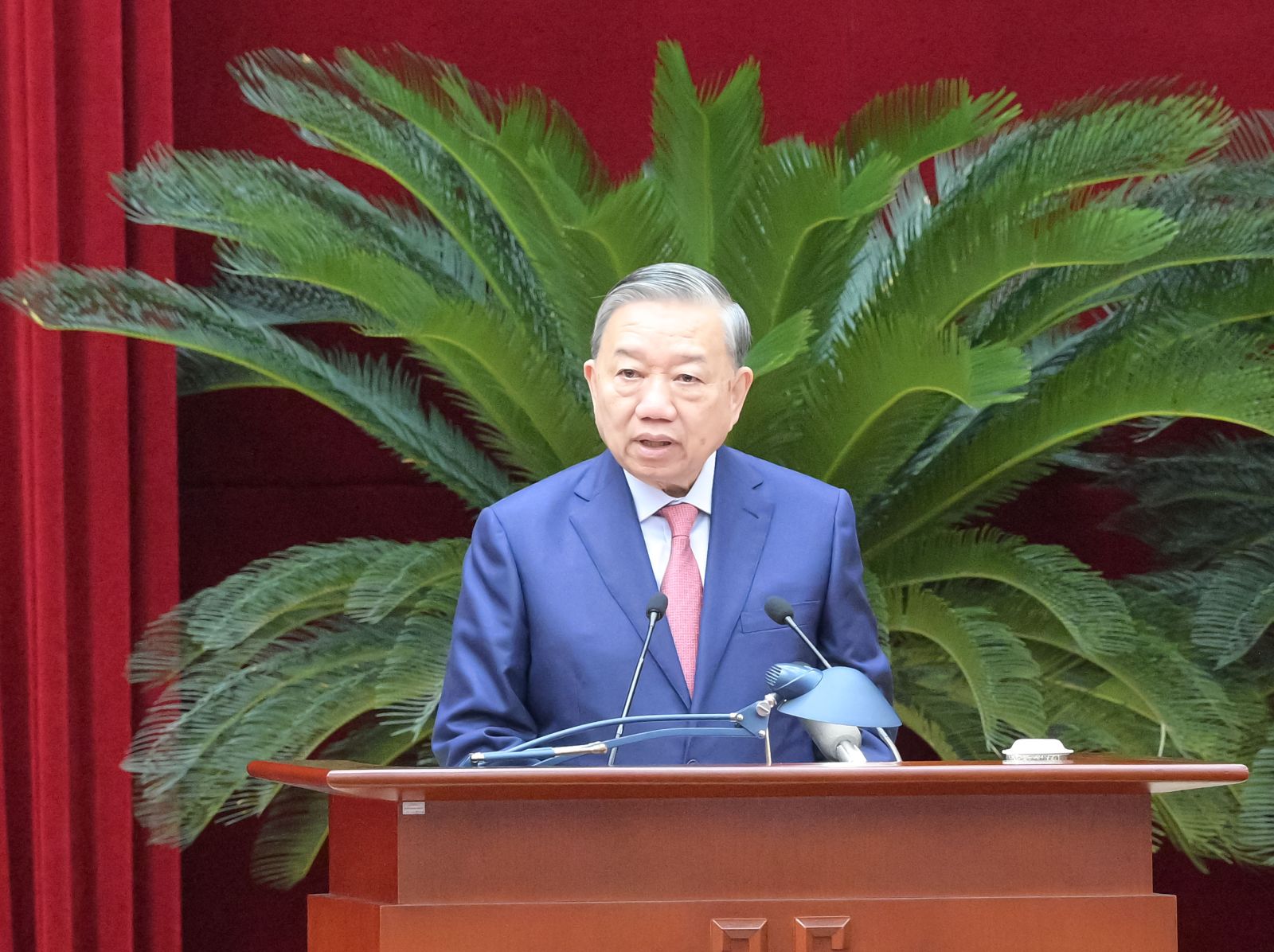 Khai mạc Hội nghị Trung ương lần thứ 15, khóa XIII