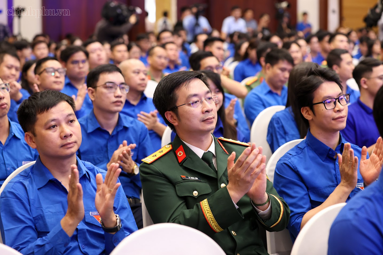 Thủ tướng Lê Minh Hưng: Cả hệ thống chính trị đặt trọn niềm tin và tạo mọi điều kiện thuận lợi nhất cho thanh niên- Ảnh 7.